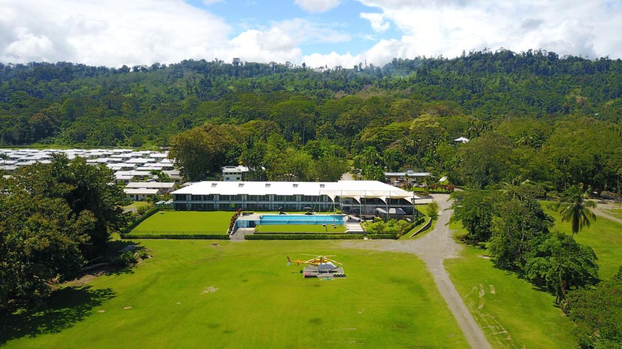 Crossroads Hotel Lae Omili ภายนอก รูปภาพ